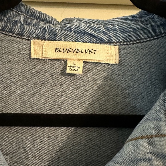 Blue velvet Blue Jean shirt w/ lots of bling size Large - Picture 3 of 5